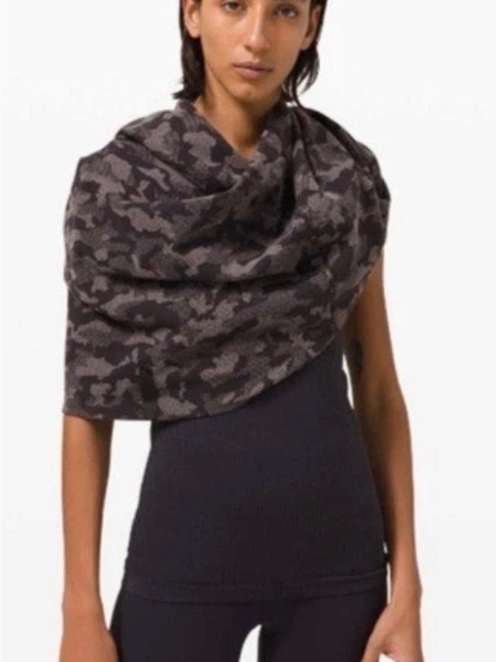 LULULEMON Vinyasa Oversized Camo Knit Wrap Shawl Black Gray snap closure GREAT